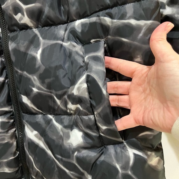 BP Nordstrom Womens Jacket Small Black White Pool Ripple Puffer Warm Oversized - Picture 4 of 5